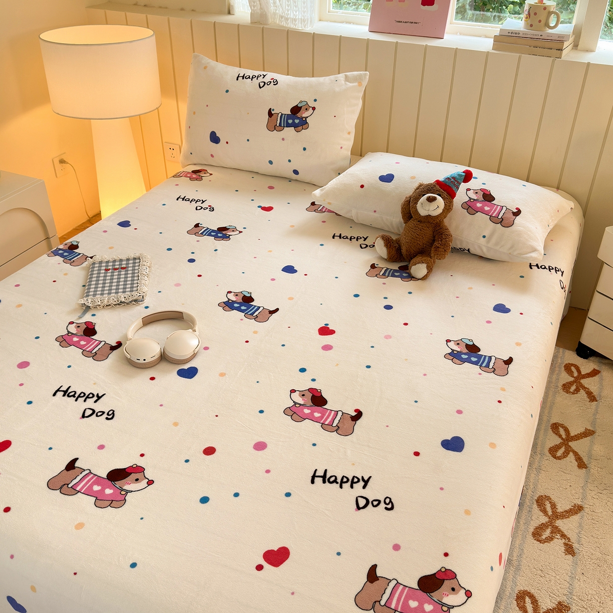 91家纺网 家纺一手货源 找家纺 丽美人家纺 2025新款小版印花牛奶绒床单单床单床单单件 甜品腊肠狗