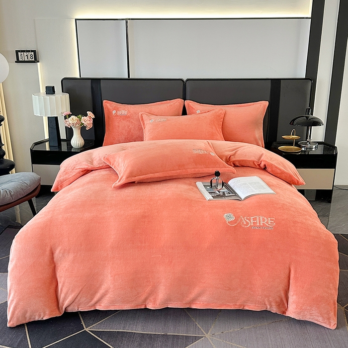 91家纺网 家纺一手货源 找家纺 富缦庭 2025新款牛奶绒绣花四件套 遇见-橙色