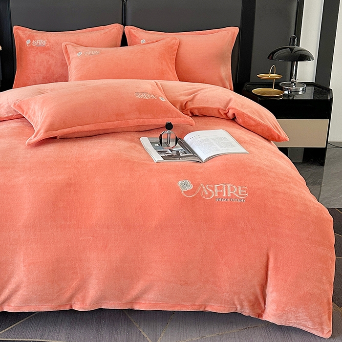 91家纺网 家纺一手货源 找家纺 富缦庭 2025新款牛奶绒绣花四件套 遇见-橙色