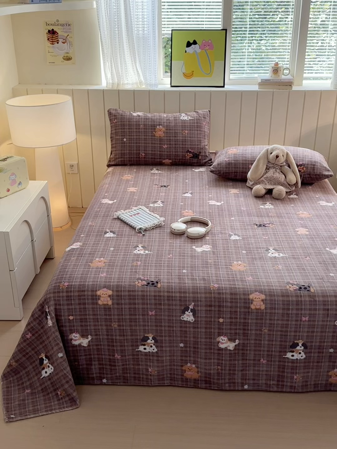 91家纺网 家纺一手货源 找家纺 丽美人家纺 2025新款小版印花牛奶绒床单单床单床单单件 英伦小狗