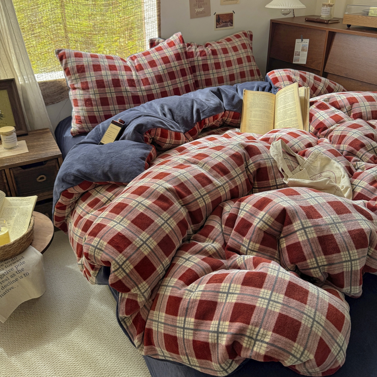 91家纺网 家纺一手货源 找家纺 耀达家居 2025新款高克重复古格子牛奶绒四件套（提供买家秀） 复古格纹-红