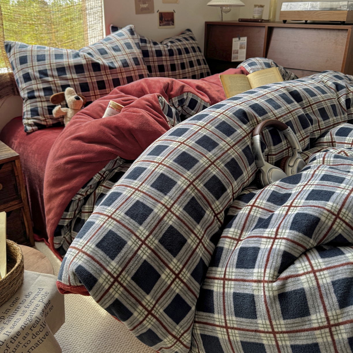 耀达家居 2025新款高克重复古格子牛奶绒四件套（提供买家秀） 复古格纹-藏青