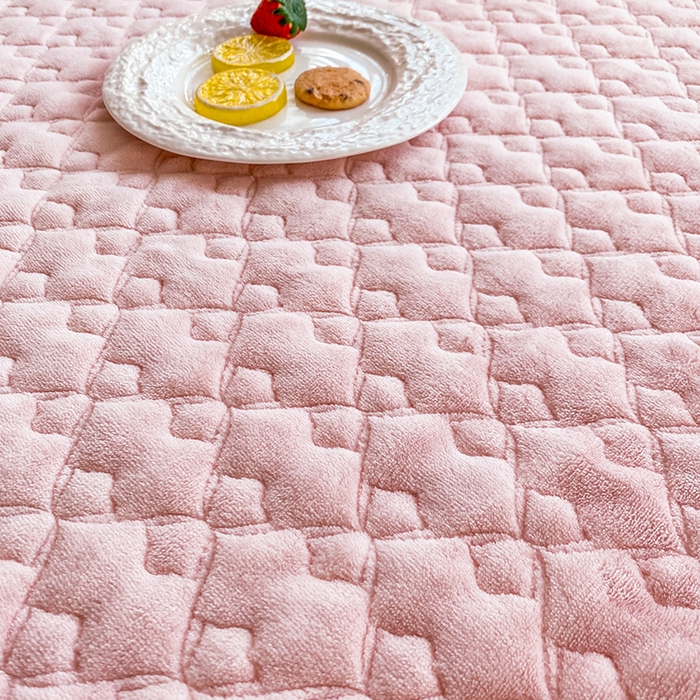 91家纺网 家纺一手货源 找家纺 乐嘉盈 2025年新款纯色刺绣牛奶绒四件套-玫瑰缘 玫瑰缘-粉