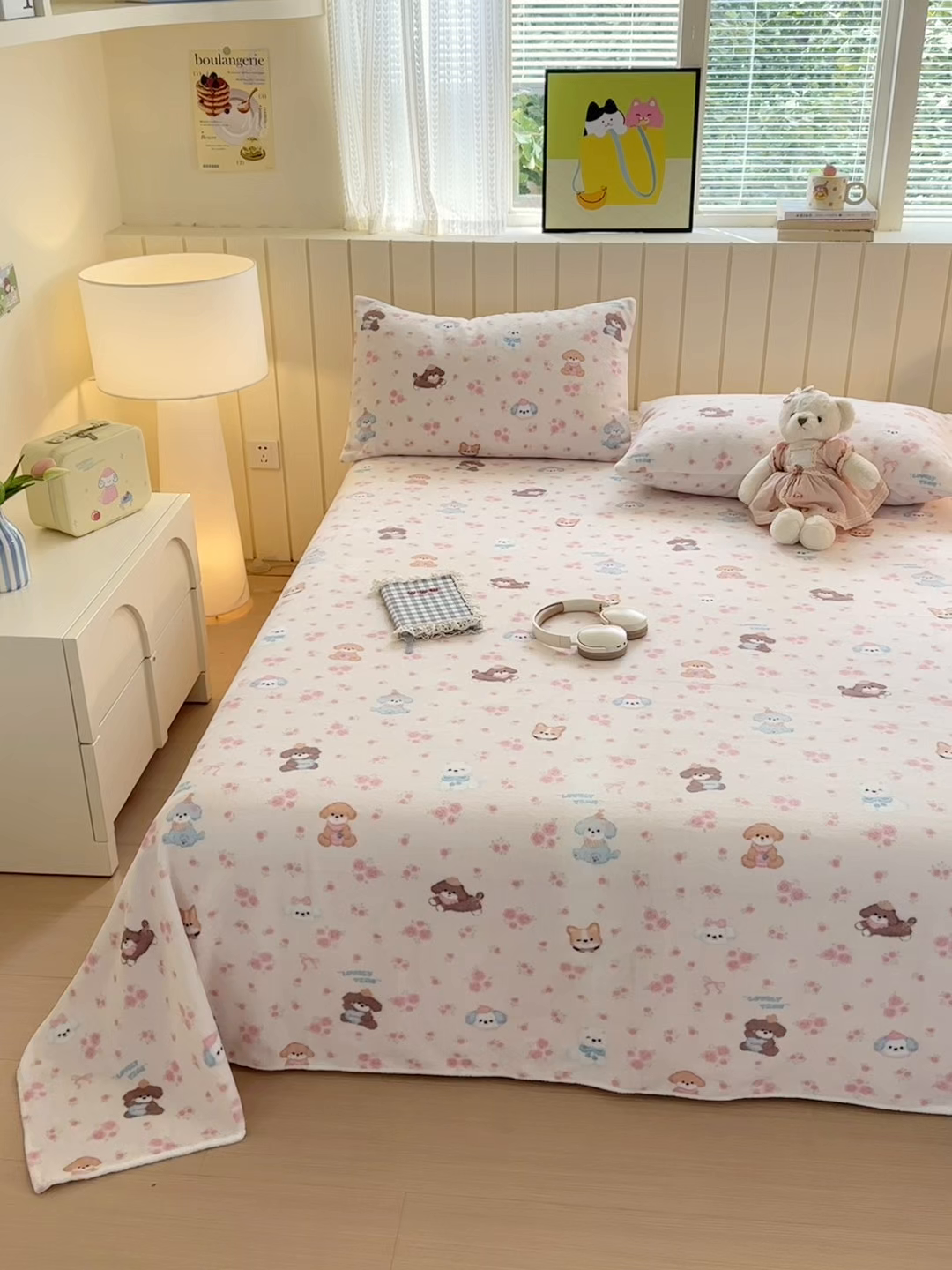 91家纺网 家纺一手货源 找家纺 丽美人家纺 2025新款小版印花牛奶绒床单单床单床单单件 油画小萌物