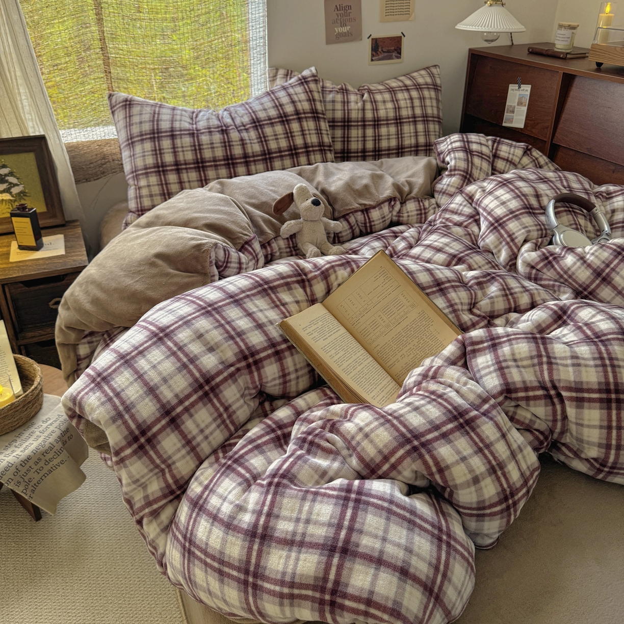 91家纺网 家纺一手货源 找家纺 耀达家居 2025新款高克重复古格子牛奶绒四件套（提供买家秀） 复古格纹-茶棕