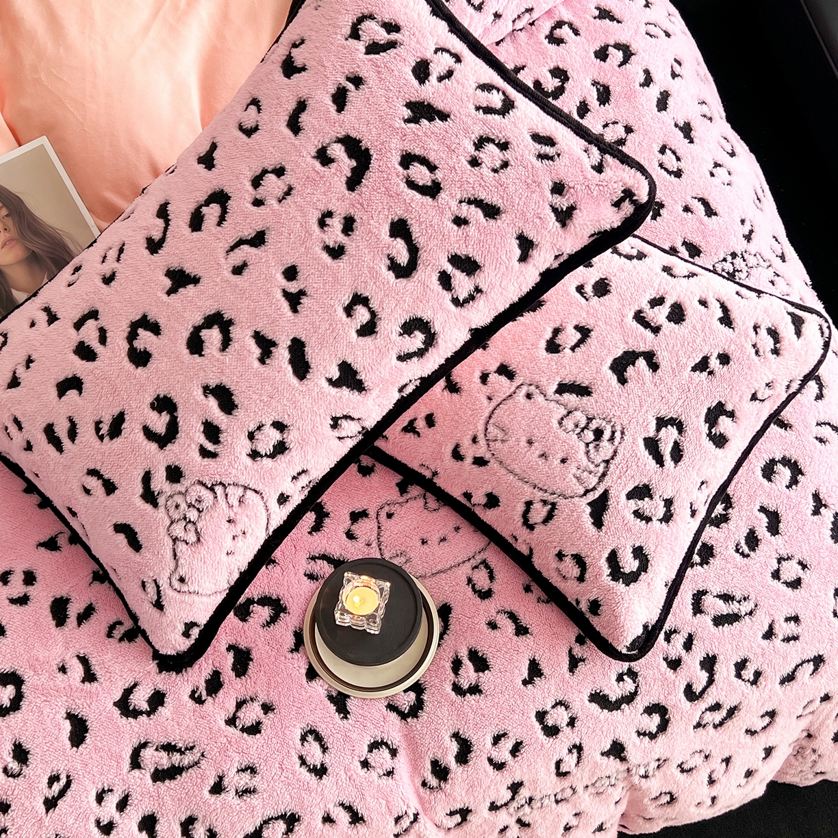 91家纺网 家纺一手货源 找家纺 安哆啦家纺 2025新款舒棉绒阳离子提花牛奶绒四件套 提花-KT粉