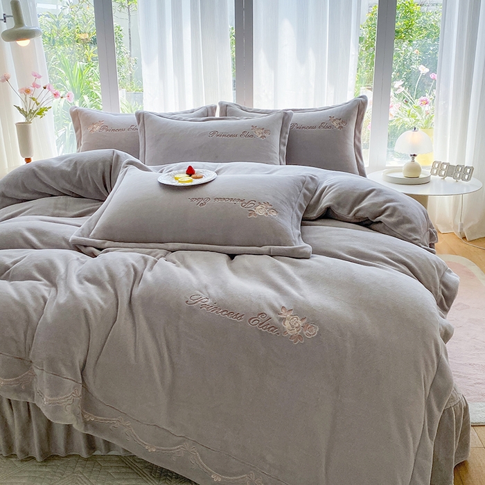 乐嘉盈 2025年新款纯色刺绣牛奶绒四件套-玫瑰缘 玫瑰缘-灰