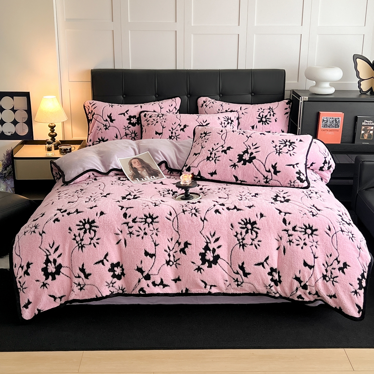 91家纺网 家纺一手货源 找家纺 安哆啦家纺 2025新款舒棉绒阳离子提花牛奶绒四件套 提花-生如夏花粉