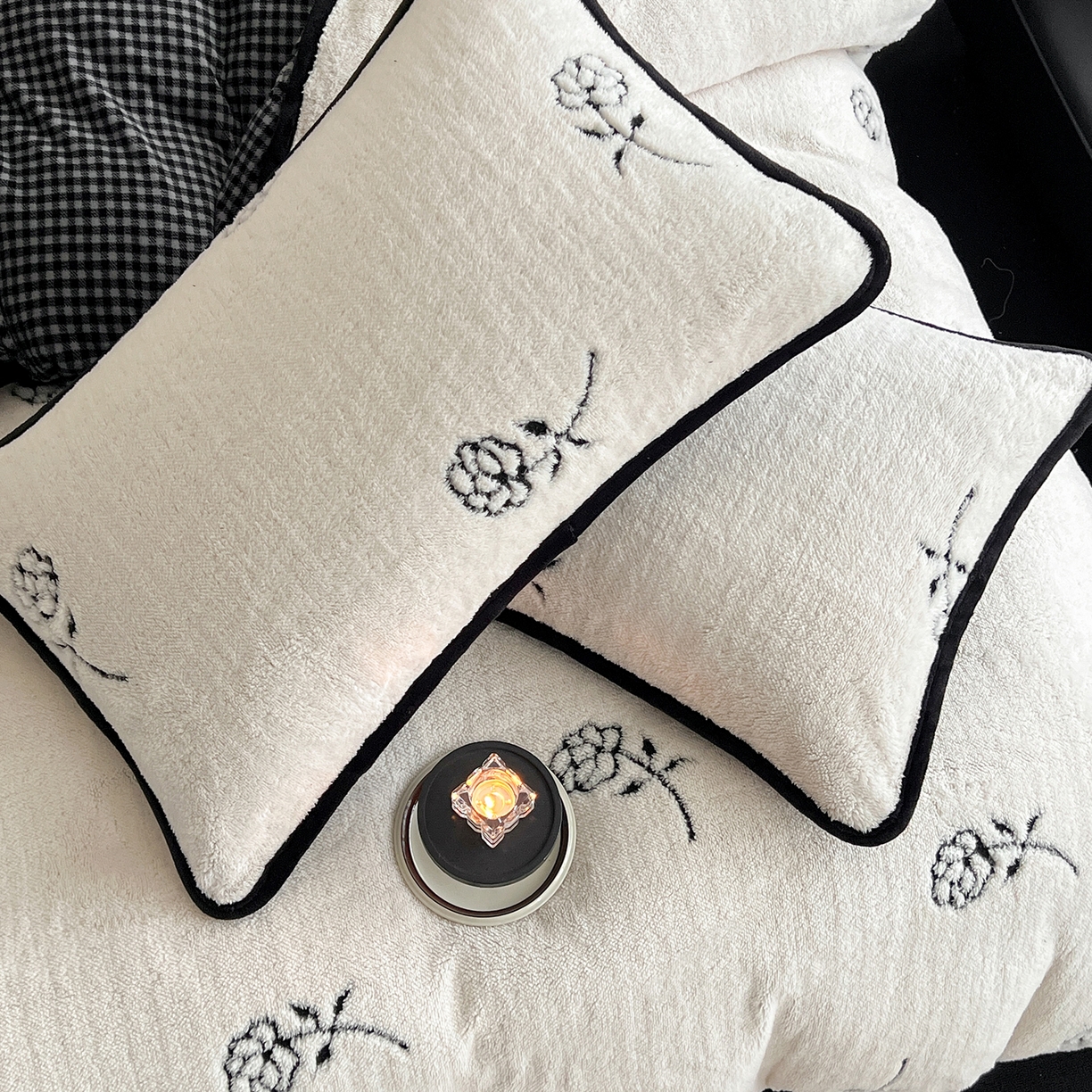 91家纺网 家纺一手货源 找家纺 安哆啦家纺 2025新款舒棉绒阳离子提花牛奶绒四件套 提花-小花花