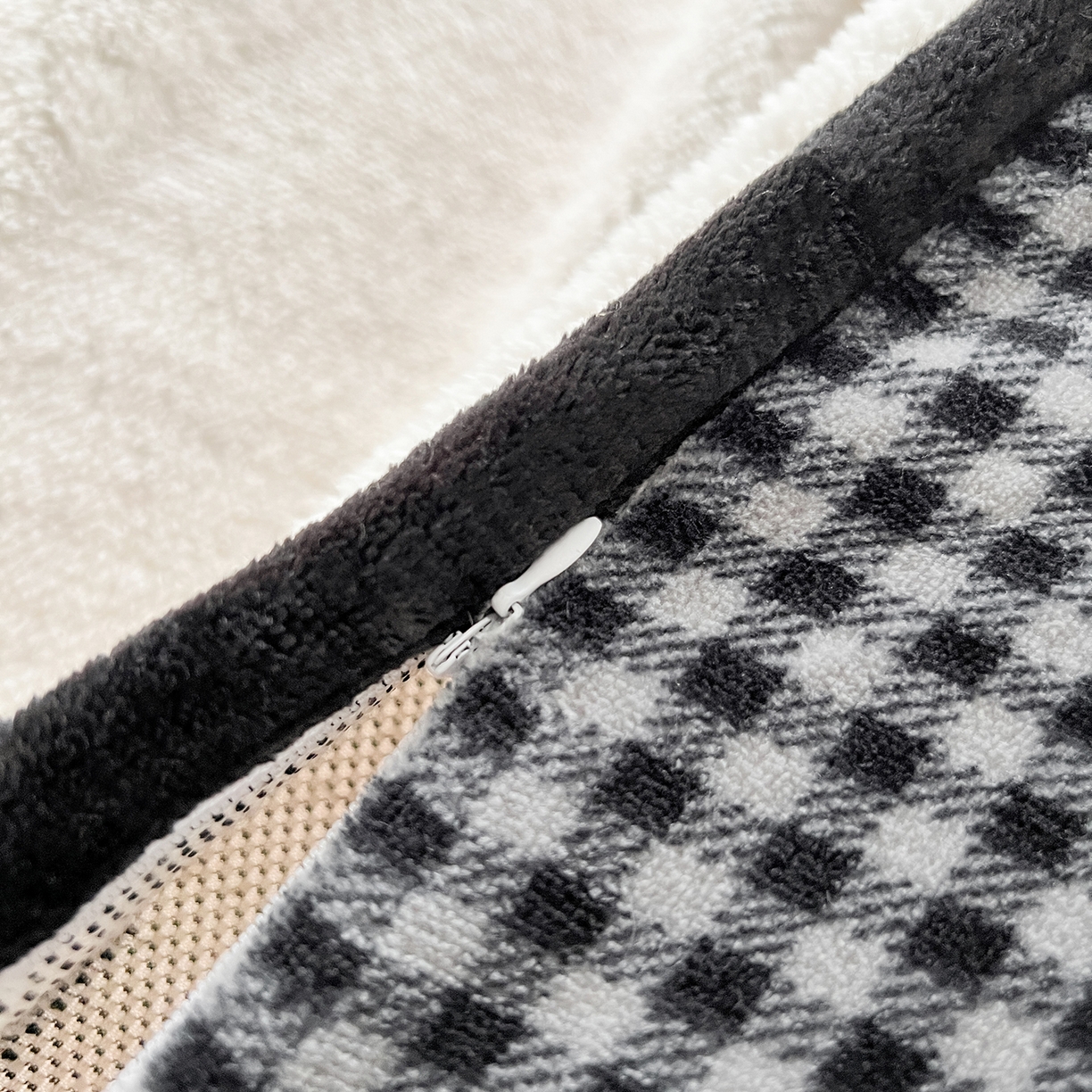 91家纺网 家纺一手货源 找家纺 安哆啦家纺 2025新款舒棉绒阳离子提花牛奶绒四件套 提花-小花花