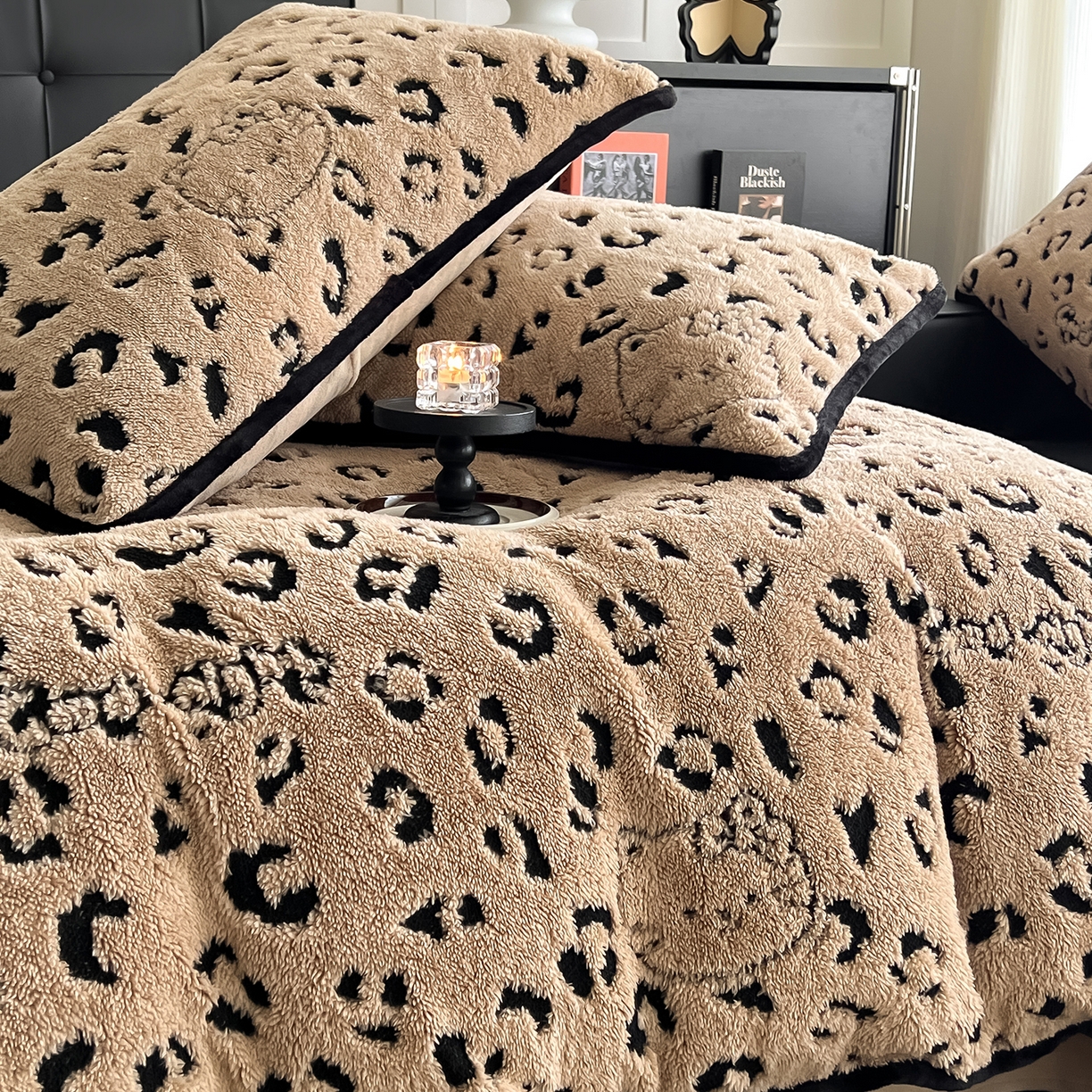 91家纺网 家纺一手货源 找家纺 安哆啦家纺 2025新款舒棉绒阳离子提花牛奶绒四件套 提花-KT咖