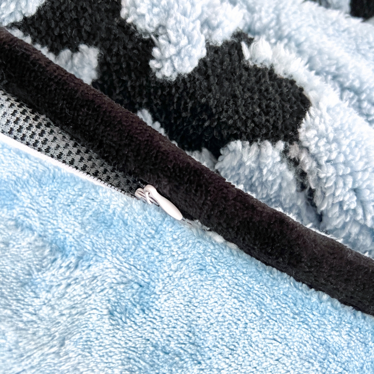 91家纺网 家纺一手货源 找家纺 安哆啦家纺 2025新款舒棉绒阳离子提花牛奶绒四件套 提花-生如夏花蓝