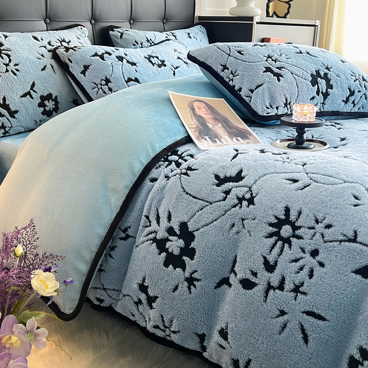 91家纺网 家纺一手货源 找家纺 安哆啦家纺 2025新款舒棉绒阳离子提花牛奶绒四件套 提花-生如夏花蓝