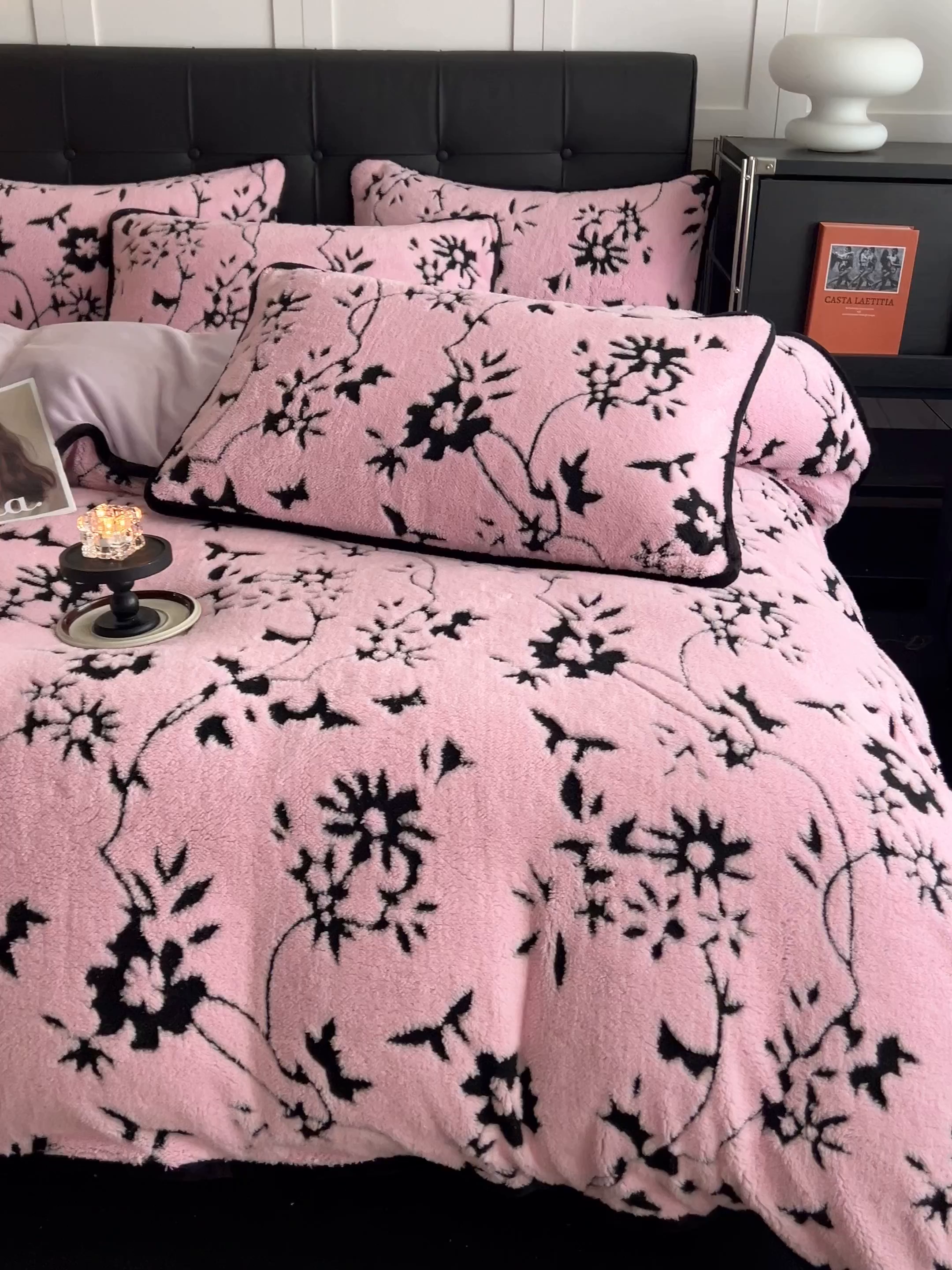 91家纺网 家纺一手货源 找家纺 安哆啦家纺 2025新款舒棉绒阳离子提花牛奶绒四件套 提花-生如夏花粉