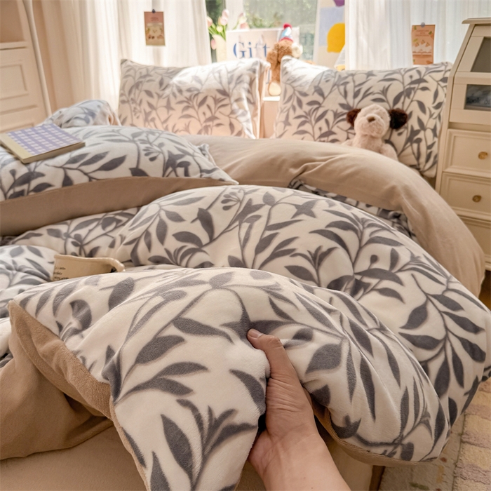 91家纺网 家纺一手货源 找家纺 （总）艾特你 2025新款全工艺200克牛奶绒四件套