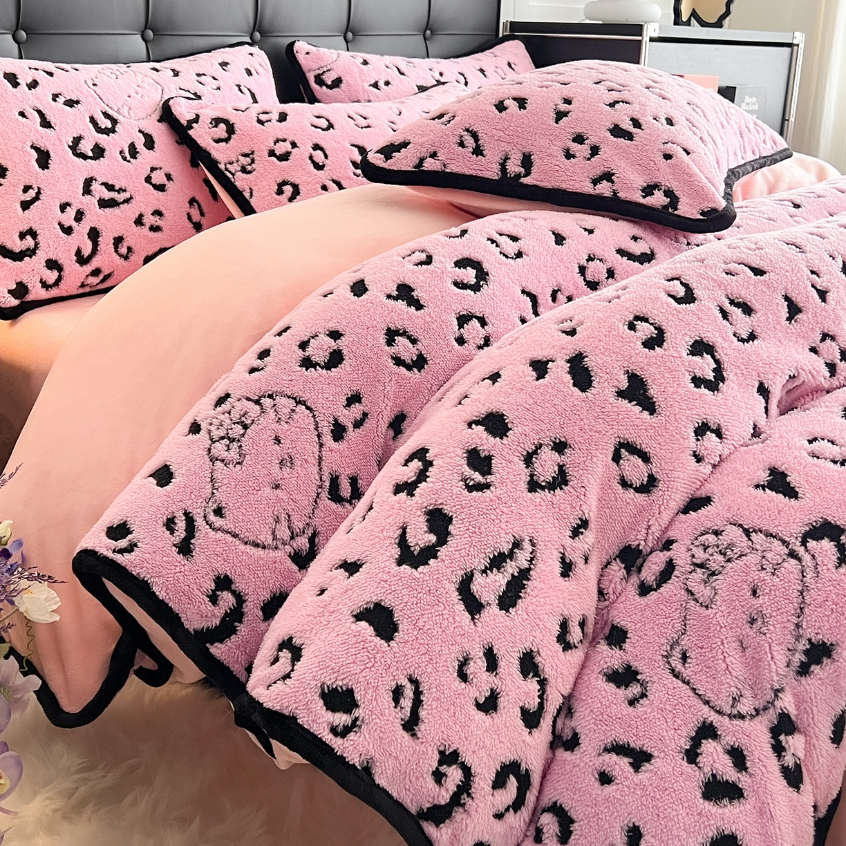 91家纺网 家纺一手货源 找家纺 （总）安哆啦家纺 2025新款舒棉绒阳离子提花牛奶绒四件套