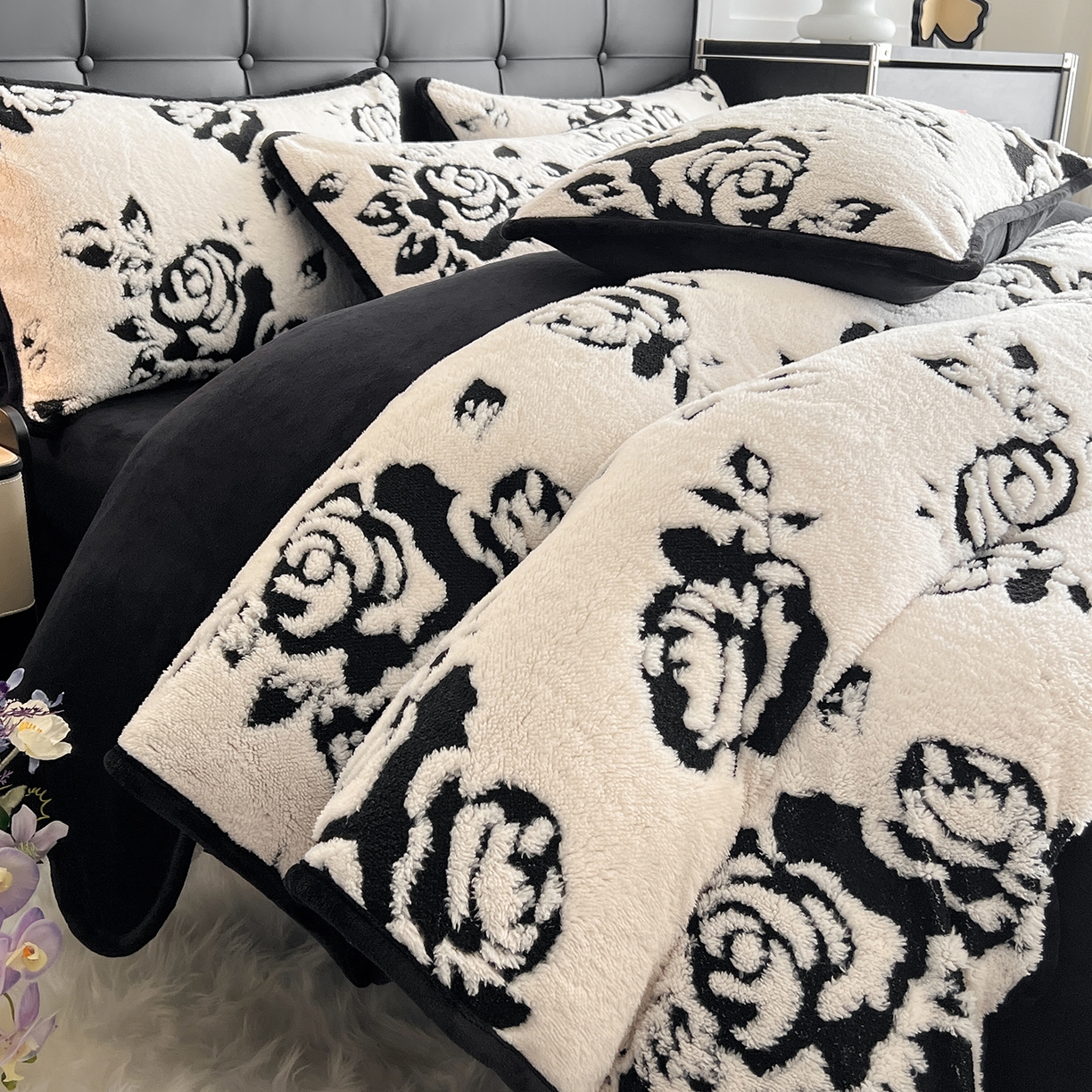 91家纺网 家纺一手货源 找家纺 安哆啦家纺 2025新款A类小清新卡通高品质冰藤印花凉席床笠床席款 冰藤席-小橘子【平铺款】