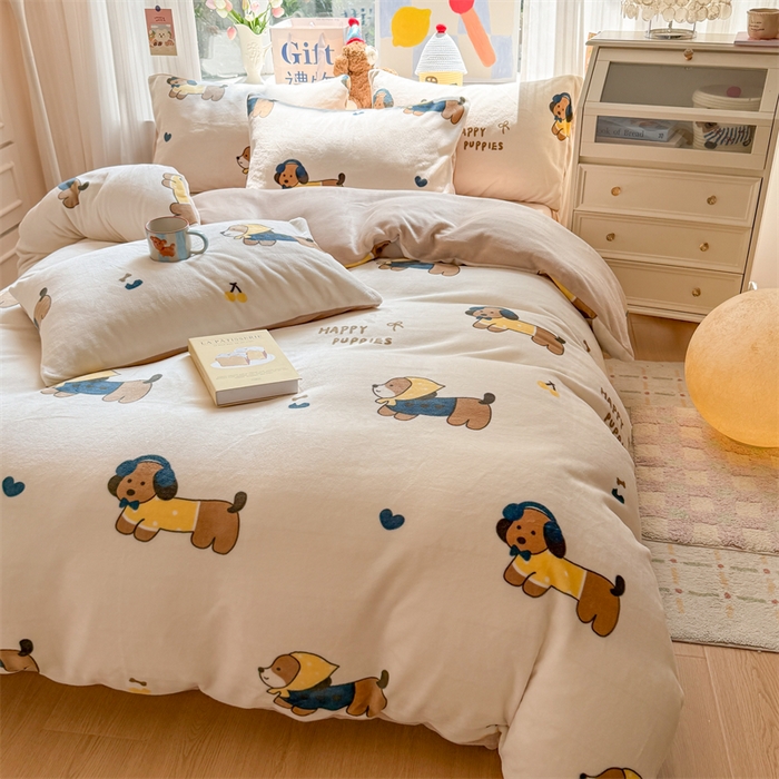 91家纺网 家纺一手货源 找家纺 艾特你 2025新款全工艺200克牛奶绒四件套 巴迪狗