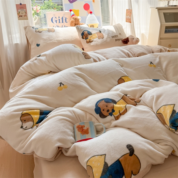 91家纺网 家纺一手货源 找家纺 艾特你 2025新款全工艺200克牛奶绒四件套 巴迪狗