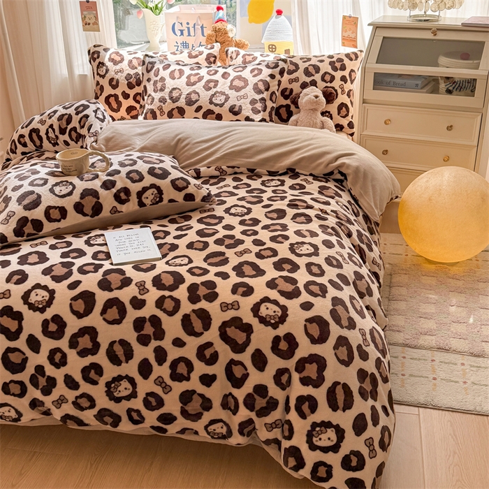 91家纺网 家纺一手货源 找家纺 艾特你 2025新款全工艺200克牛奶绒四件套 豹纹公主