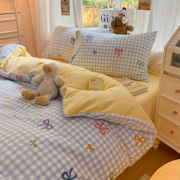 91家纺网 家纺一手货源 找家纺 艾特你 2025新款全工艺200克牛奶绒四件套 彩色物语蓝