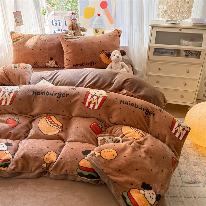 91家纺网 家纺一手货源 找家纺 艾特你 2025新款全工艺200克牛奶绒四件套 汉堡狗