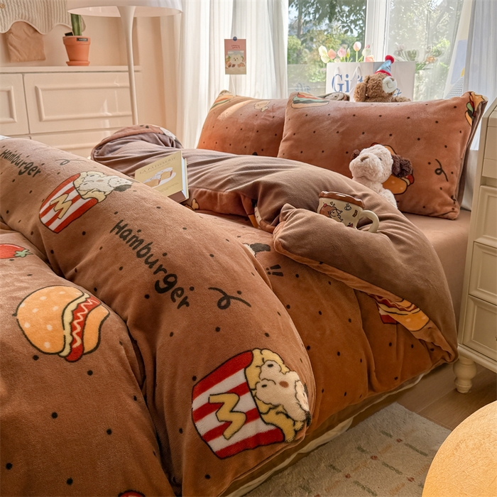 91家纺网 家纺一手货源 找家纺 艾特你 2025新款全工艺200克牛奶绒四件套 汉堡狗