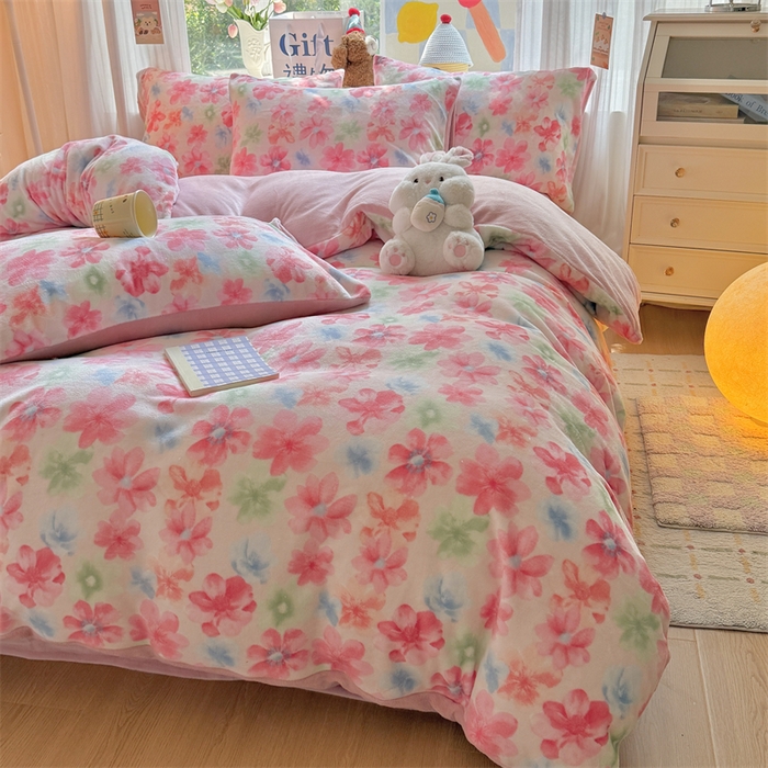 91家纺网 家纺一手货源 找家纺 艾特你 2025新款全工艺200克牛奶绒四件套 花海