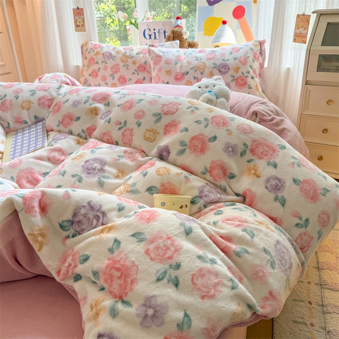 91家纺网 家纺一手货源 找家纺 艾特你 2025新款全工艺200克牛奶绒四件套 花镜