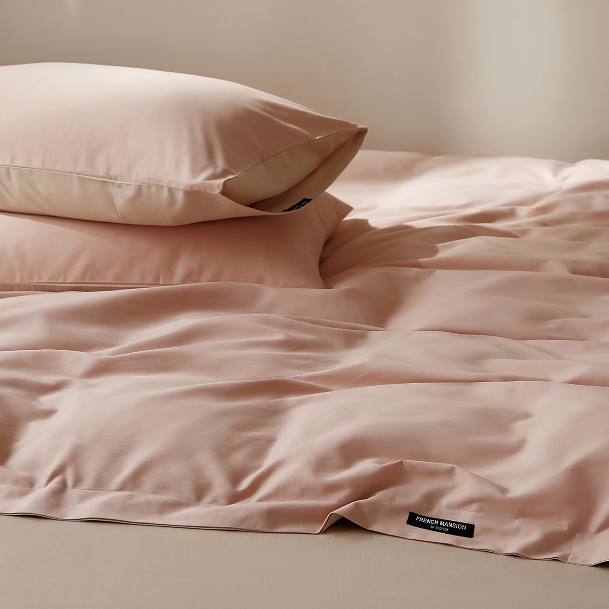 91家纺网 家纺一手货源 找家纺 EH家居 2025新款100S长绒棉小宽边磨毛四件套--云栖系列 蜜桃乳酪