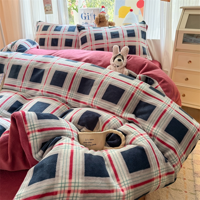 91家纺网 家纺一手货源 找家纺 艾特你 2025新款全工艺200克牛奶绒四件套 马德里