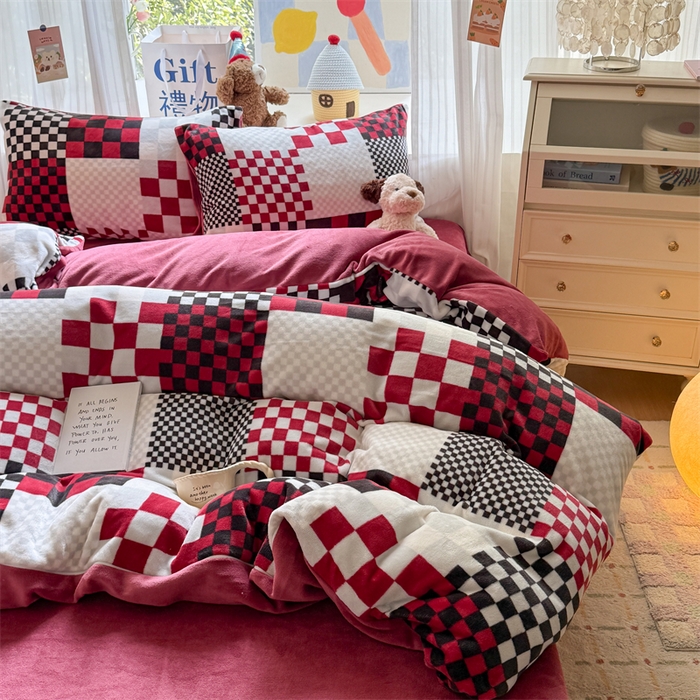 91家纺网 家纺一手货源 找家纺 艾特你 2025新款全工艺200克牛奶绒四件套 迷格