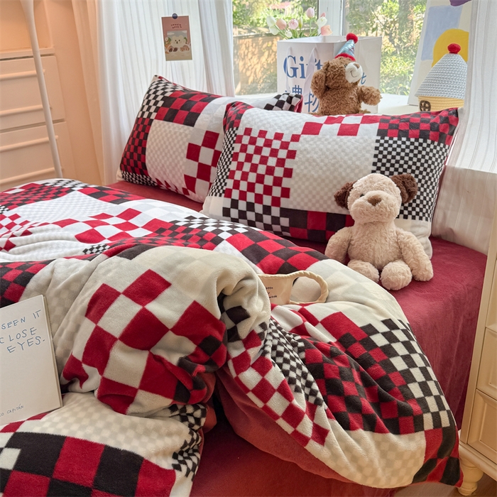 91家纺网 家纺一手货源 找家纺 艾特你 2025新款全工艺200克牛奶绒四件套 迷格