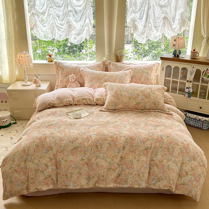 91家纺网 家纺一手货源 找家纺 绵庭家纺 2025新款高克重牛奶绒印花四件套系列 花颜月影-绿