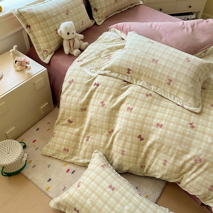 91家纺网 家纺一手货源 找家纺 绵庭家纺 2025新款高克重牛奶绒印花四件套系列 星梦蝶结-绿