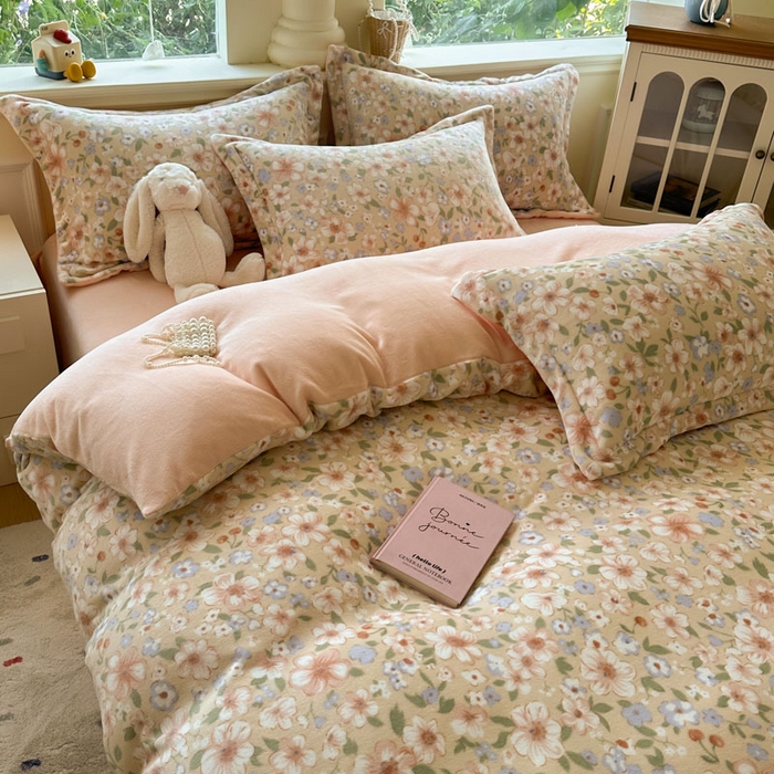 91家纺网 家纺一手货源 找家纺 绵庭家纺 2025新款高克重牛奶绒印花四件套系列 梦境花语