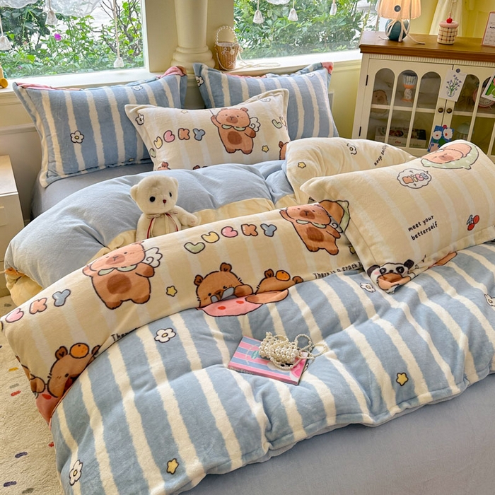 91家纺网 家纺一手货源 找家纺 绵庭家纺 2025新款高克重牛奶绒印花四件套系列 可爱卡皮-黄