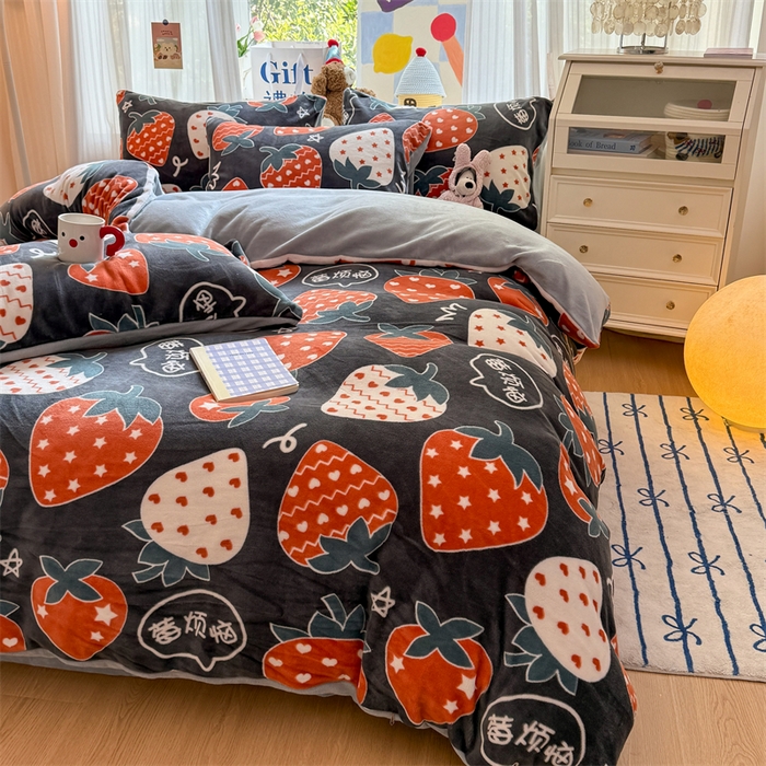 91家纺网 家纺一手货源 找家纺 艾特你 2025新款全工艺200克牛奶绒四件套 觅光里