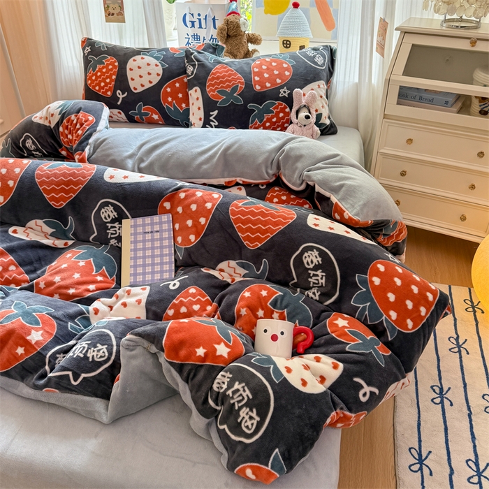 91家纺网 家纺一手货源 找家纺 艾特你 2025新款全工艺200克牛奶绒四件套 觅光里