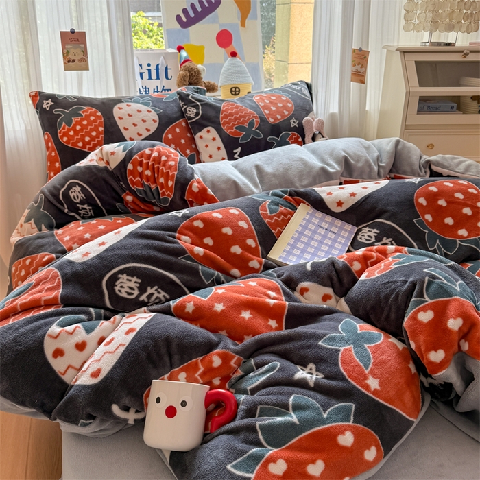 91家纺网 家纺一手货源 找家纺 艾特你 2025新款全工艺200克牛奶绒四件套 觅光里