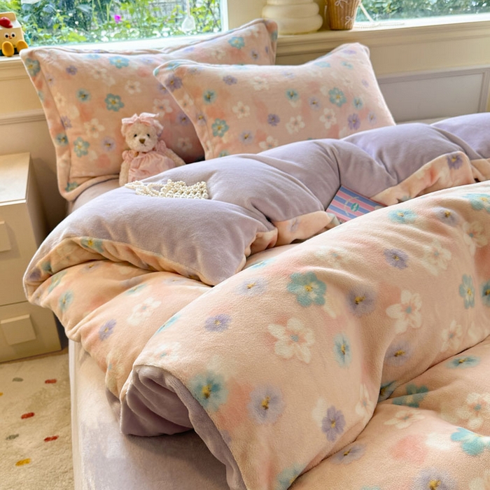 91家纺网 家纺一手货源 找家纺 绵庭家纺 2025新款高克重牛奶绒印花四件套系列 甜橘晴朗-玉