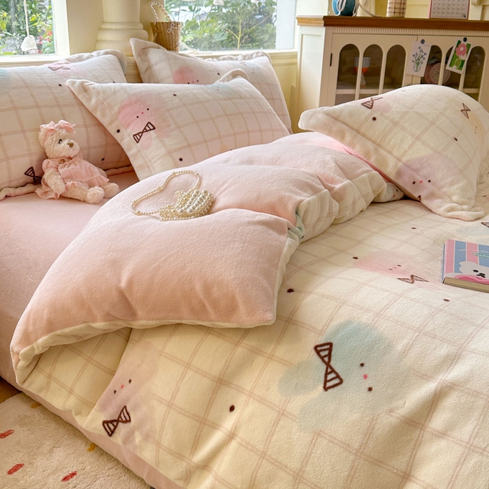 91家纺网 家纺一手货源 找家纺 绵庭家纺 2025新款高克重牛奶绒印花四件套系列 棉花兔