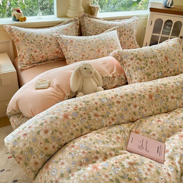 91家纺网 家纺一手货源 找家纺 绵庭家纺 2025新款高克重牛奶绒印花四件套系列 梦境花语