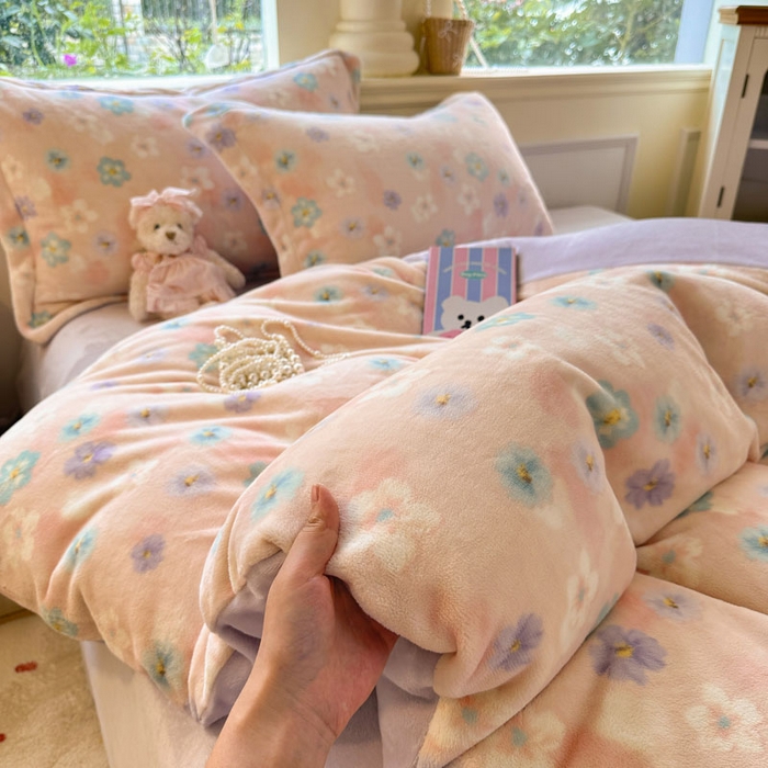 91家纺网 家纺一手货源 找家纺 绵庭家纺 2025新款高克重牛奶绒印花四件套系列 甜橘晴朗-玉