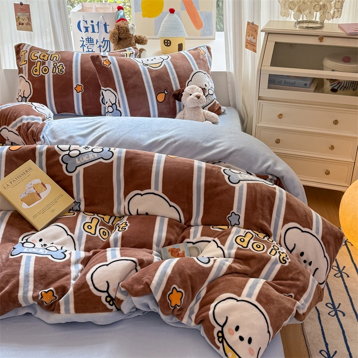 91家纺网 家纺一手货源 找家纺 艾特你 2025新款全工艺200克牛奶绒四件套 淘气狗