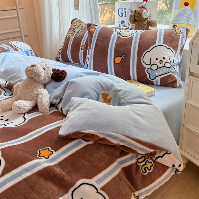 91家纺网 家纺一手货源 找家纺 艾特你 2025新款全工艺200克牛奶绒四件套 淘气狗