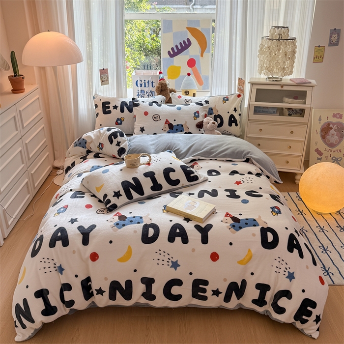 91家纺网 家纺一手货源 找家纺 艾特你 2025新款全工艺200克牛奶绒四件套 童话