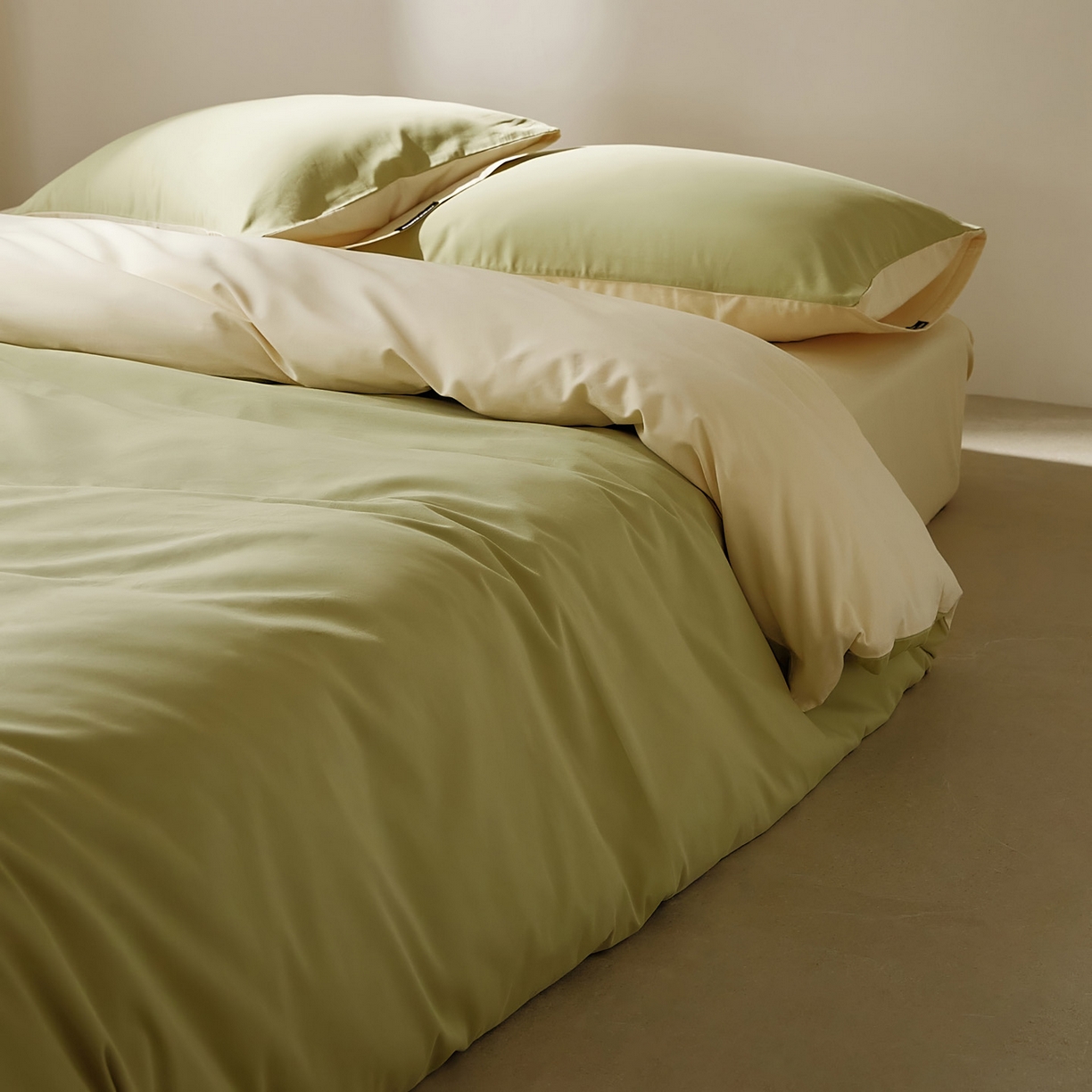 91家纺网 家纺一手货源 找家纺 EH家居 2025新款100S长绒棉小宽边磨毛四件套--云栖系列 香草青