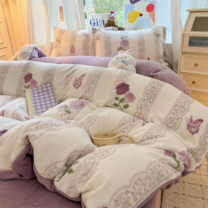 91家纺网 家纺一手货源 找家纺 艾特你 2025新款全工艺200克牛奶绒四件套 紫藤花语