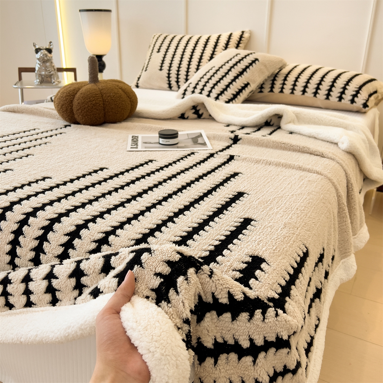 91家纺网 家纺一手货源 找家纺 亚龙工厂店 2025新款云杉绒加厚保暖多功能毛毯毯子 杉影毯 卡其